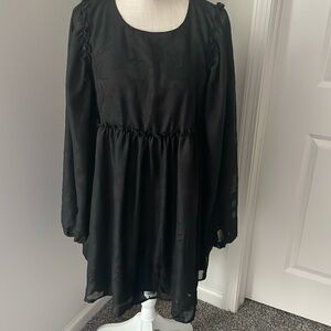 Gorgeous black dress